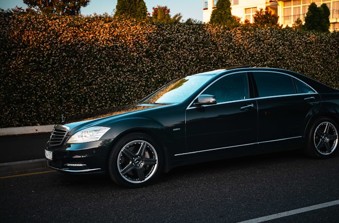 Berline Executive Mercedes Classe E noire — Atlas Driver